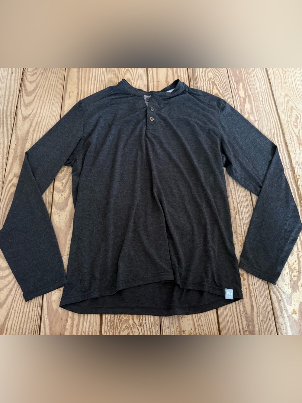 Fair Harbor Men's Long Sleeve Henley Size M